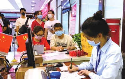 “幸有所愛，不畏山?！?“5·20”當天蘭州城關區(qū)有521對新人領證