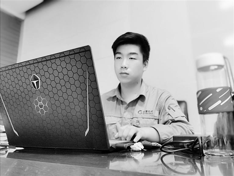總書記的話兒記心間丨還沒畢業(yè)，工作就落實(shí)了!