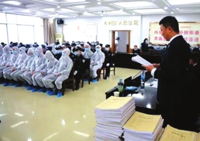 天水秦州區(qū)開審18人涉惡案 被控涉嫌敲詐勒索、尋釁滋事、開設(shè)賭場等