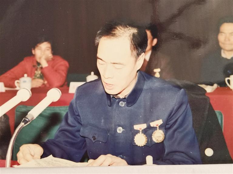 尋訪百名先鋒黨員  他用13年的時間完成28年的工作量——記“刀具大王”、全國勞模、蘭州通用機器廠工人技師蘆聚才