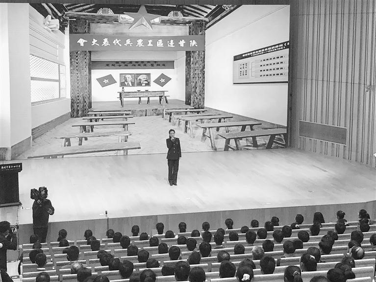 蘭州市開展“學(xué)黨史、頌黨恩、跟黨走”紅色文化進(jìn)校園活動