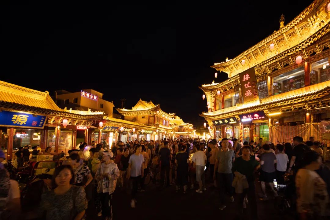 古風(fēng)、華美、浪漫、美味……現(xiàn)實(shí)版“清明上河圖”，就在這里！