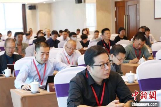 圖為“明清時(shí)期河西走廊社會(huì)變遷”學(xué)術(shù)研討會(huì)現(xiàn)場?！∥渫行侣剛髅郊瘓F(tuán)供圖