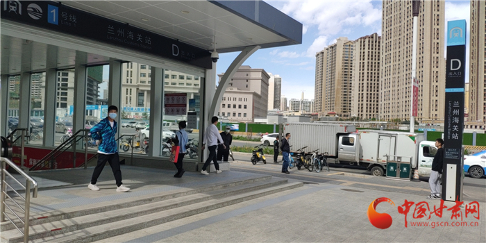 尋人：在蘭州地鐵蘭州海關(guān)站暖心救人的警察你在哪？