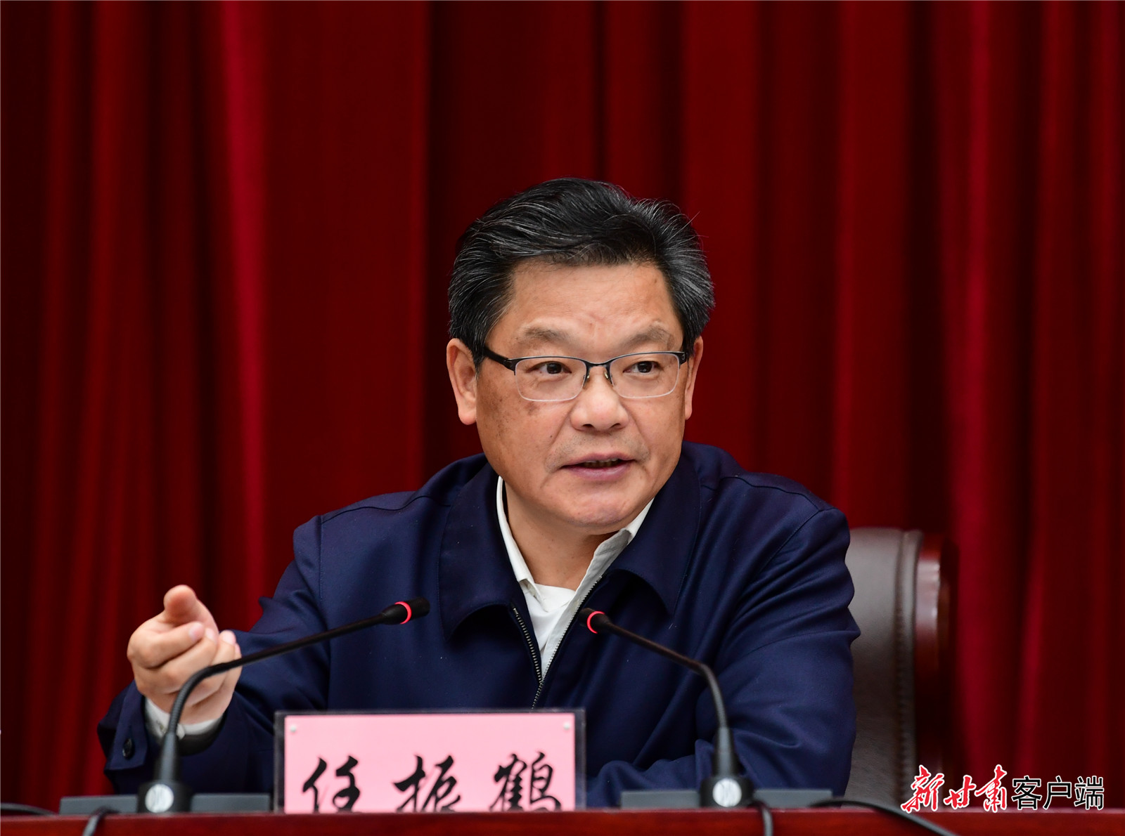 任振鶴在全省新型城鎮(zhèn)化工作推進會議上強調(diào)：凝心聚力抓落實、蹄疾步穩(wěn)向前進，奮力推進新型城鎮(zhèn)化建設(shè)再上新臺階