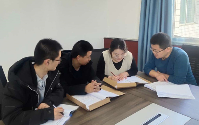 民樂縣紀檢監(jiān)察干部清查教育系統(tǒng)項目工程建設資金使用情況.jpg