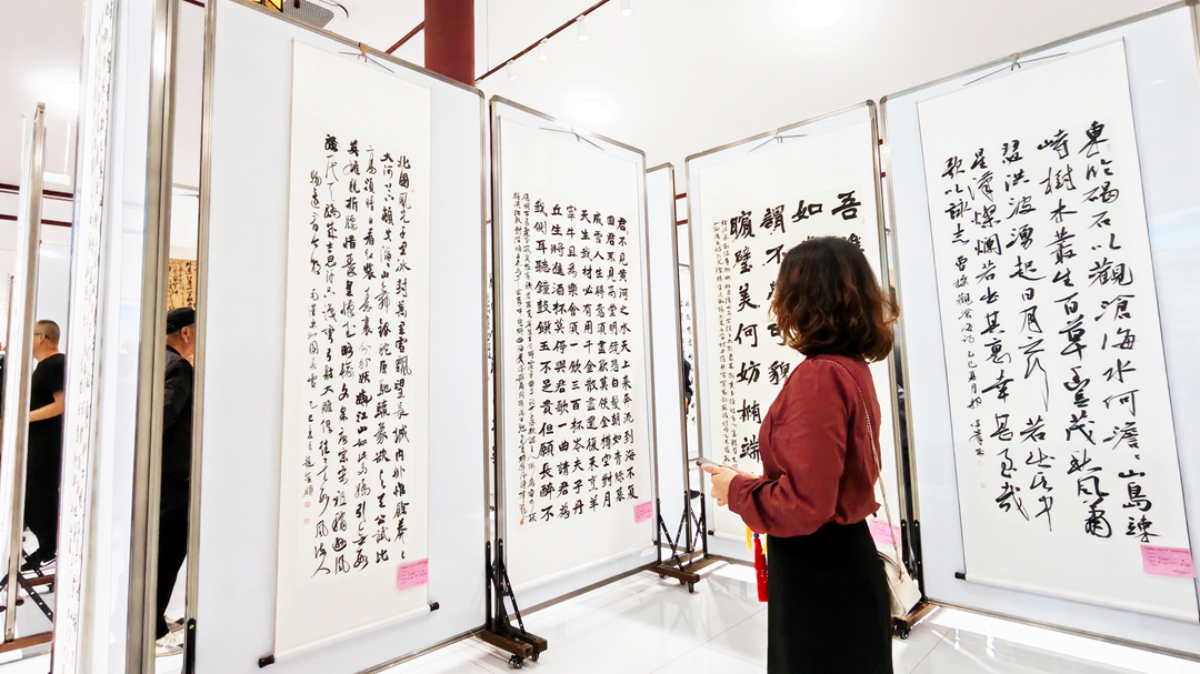 “中國書法之鄉(xiāng)·鎮(zhèn)原”第一屆書畫藝術(shù)交流大會開幕